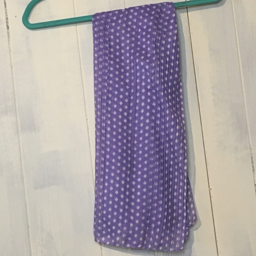 2/$15 Light Purple Scarf with White Flowers